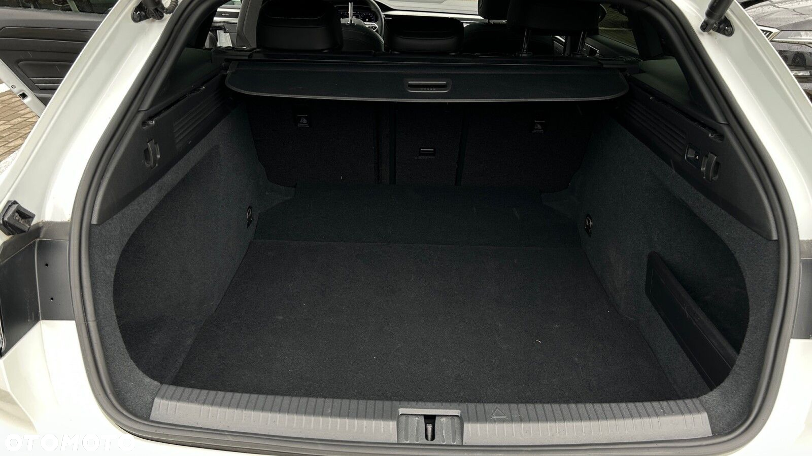 Volkswagen Arteon 2.0 TDI 4Motion R-Line DSG - 37