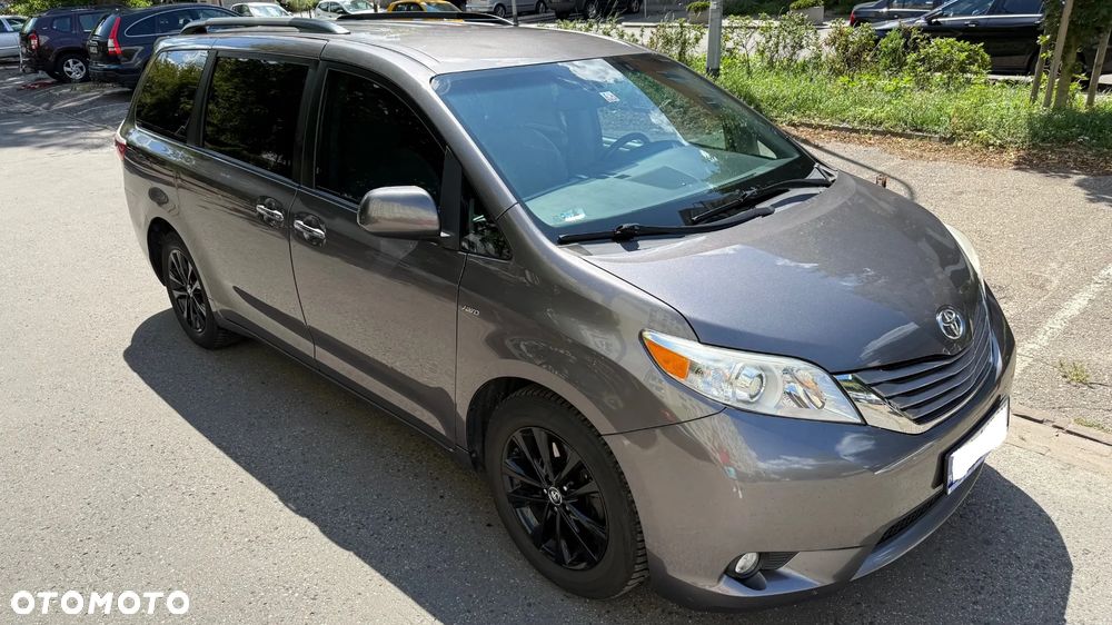 Toyota Sienna 3.5 V6 - 5