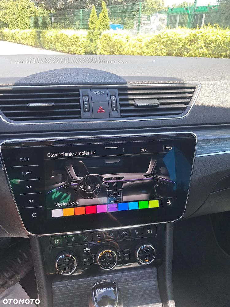 Skoda Superb 2.0 TDI DSG Selection - 22