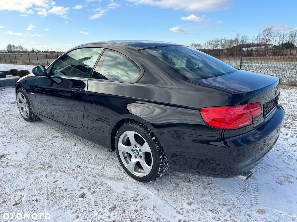 BMW Seria 3 320i M Sport Edition - 24