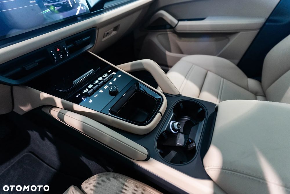 Porsche Cayenne Black Edition - 26
