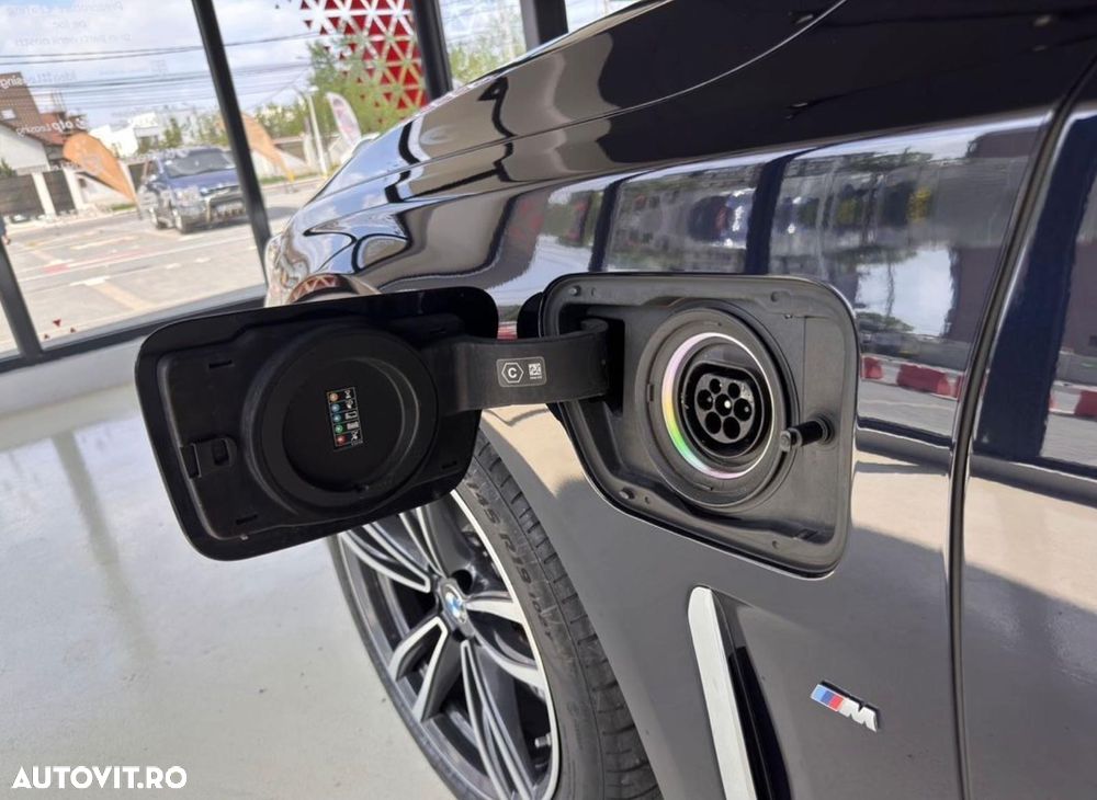 BMW Seria 7 745e - 8