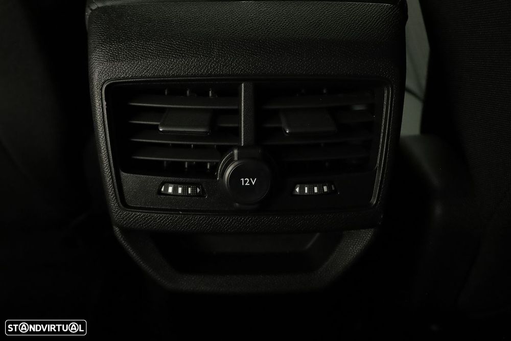 Peugeot 3008 1.2 Hybrid Allure Pack e-DCS6 - 23