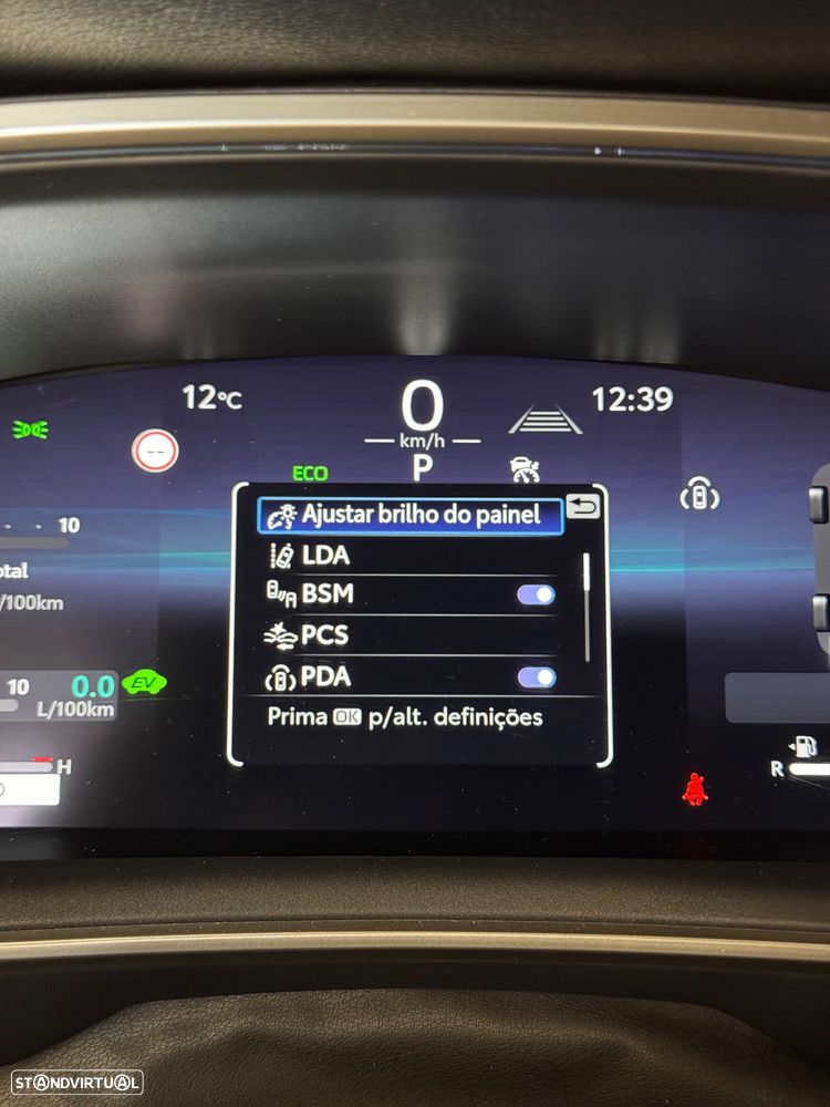 Toyota Corolla 1.8 Hybrid Exclusive - 20