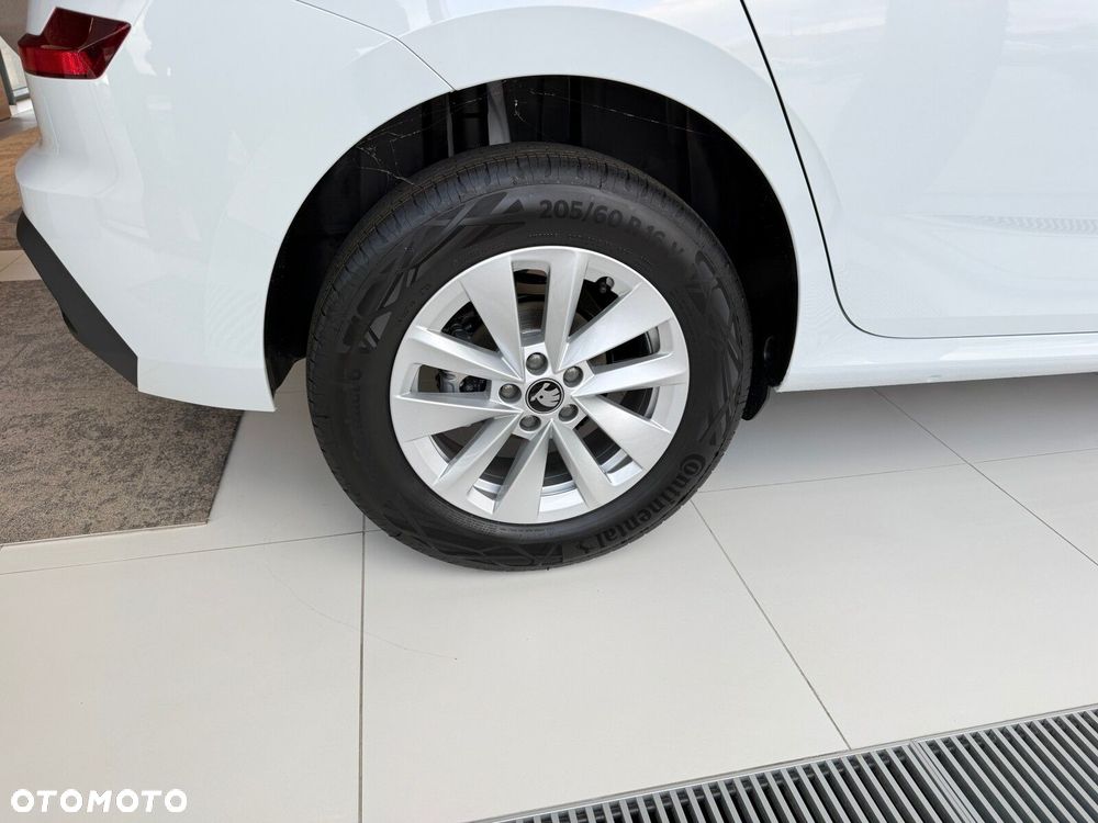 Skoda Kamiq 1.0 TSI Drive DSG - 22