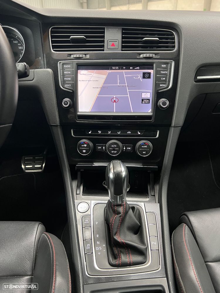 VW Golf GTI Performance BlueMotion DSG - 18