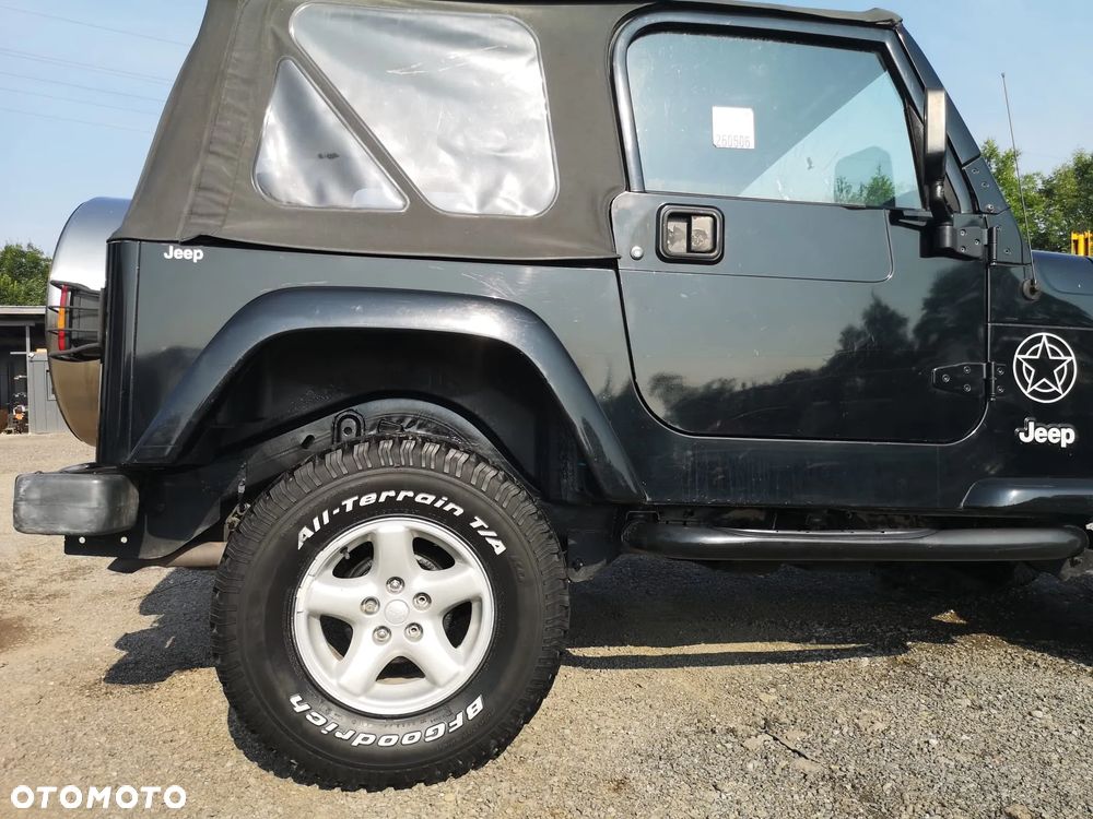 Jeep Wrangler - 23