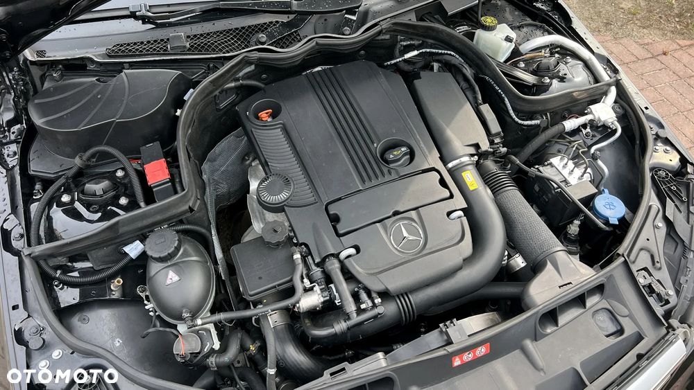 Mercedes-Benz Klasa C 180 BlueEFFICIENCY 7G-TRONIC Avantgarde - 34