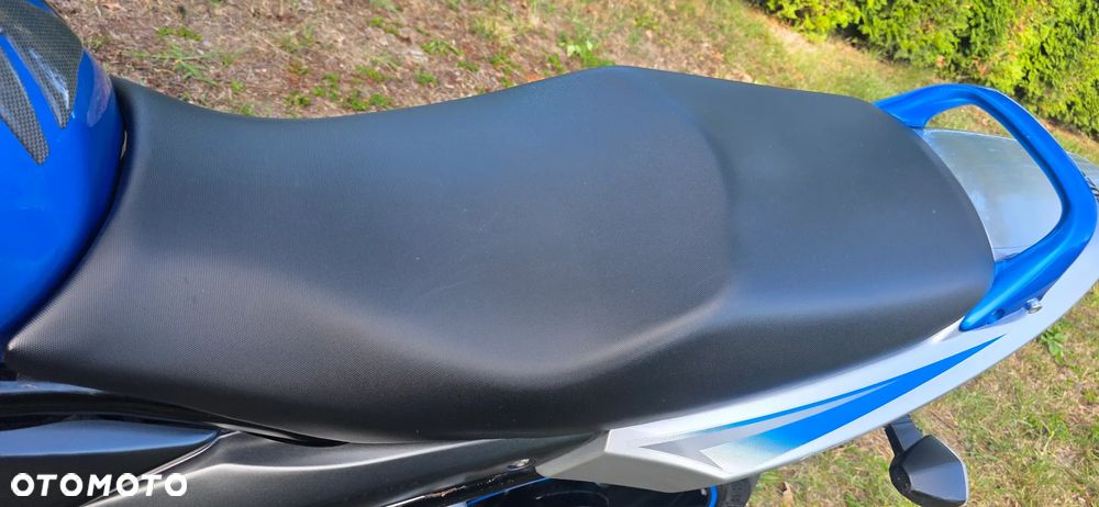 Suzuki GSX - 14