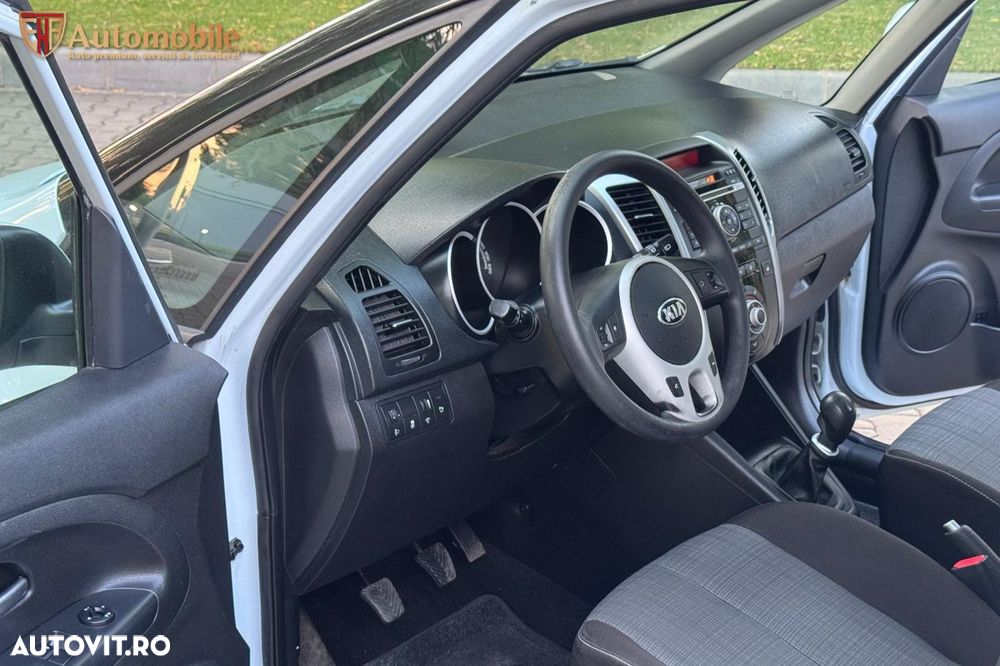 KIA Venga 2013 — imagine 4