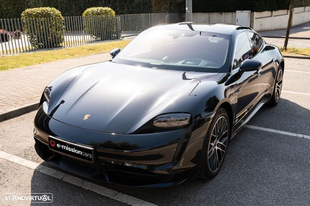 Porsche Taycan Turbo - 8
