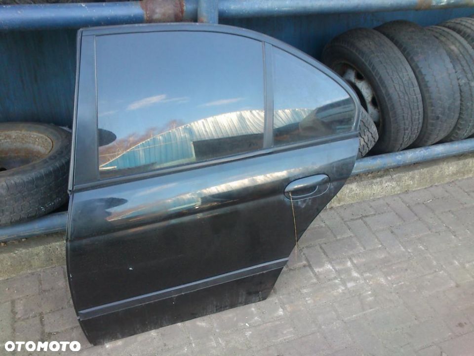 DRZWI BMW E39 TYLNE LEWE - 1