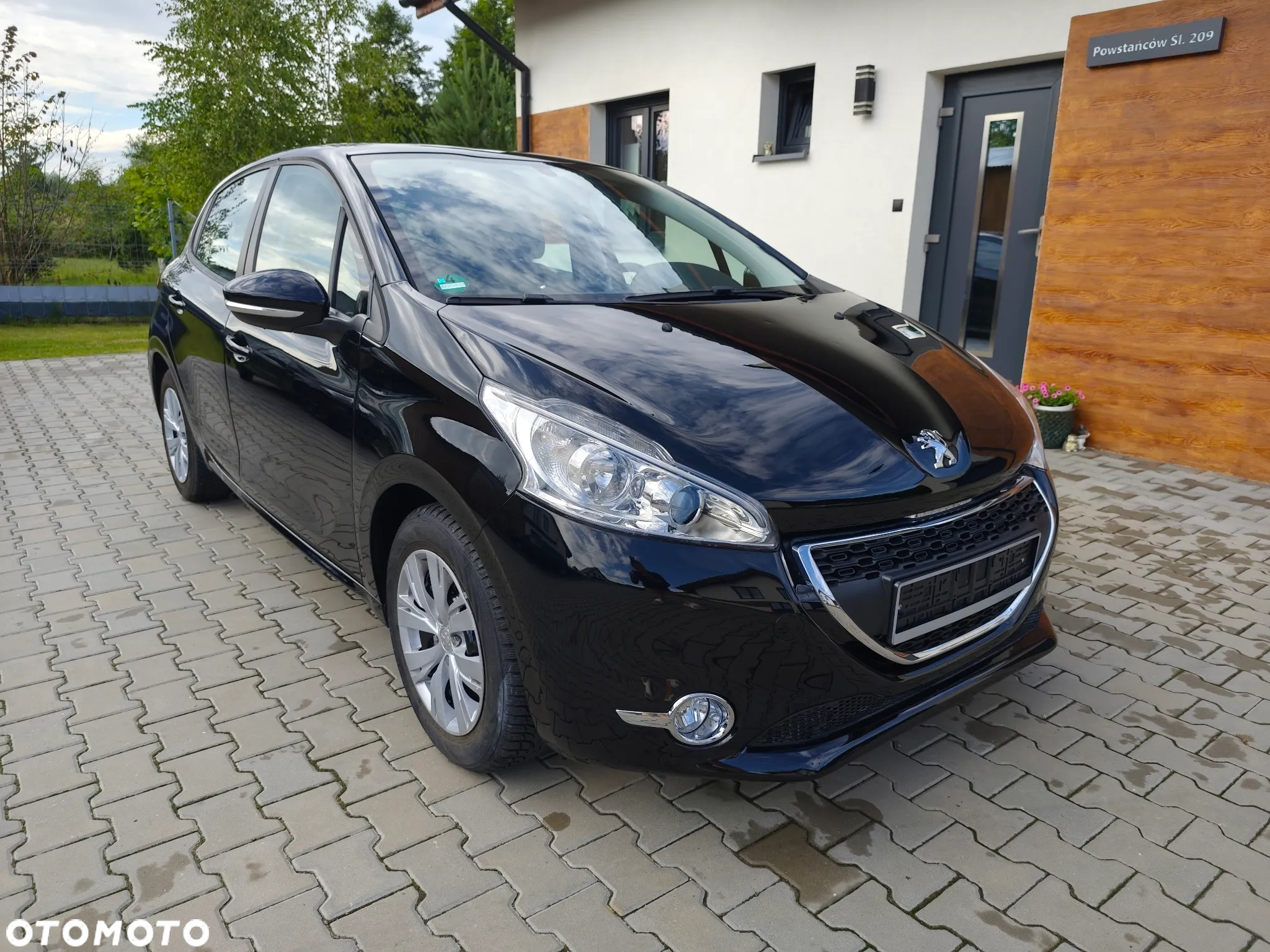 Peugeot 208 - 3