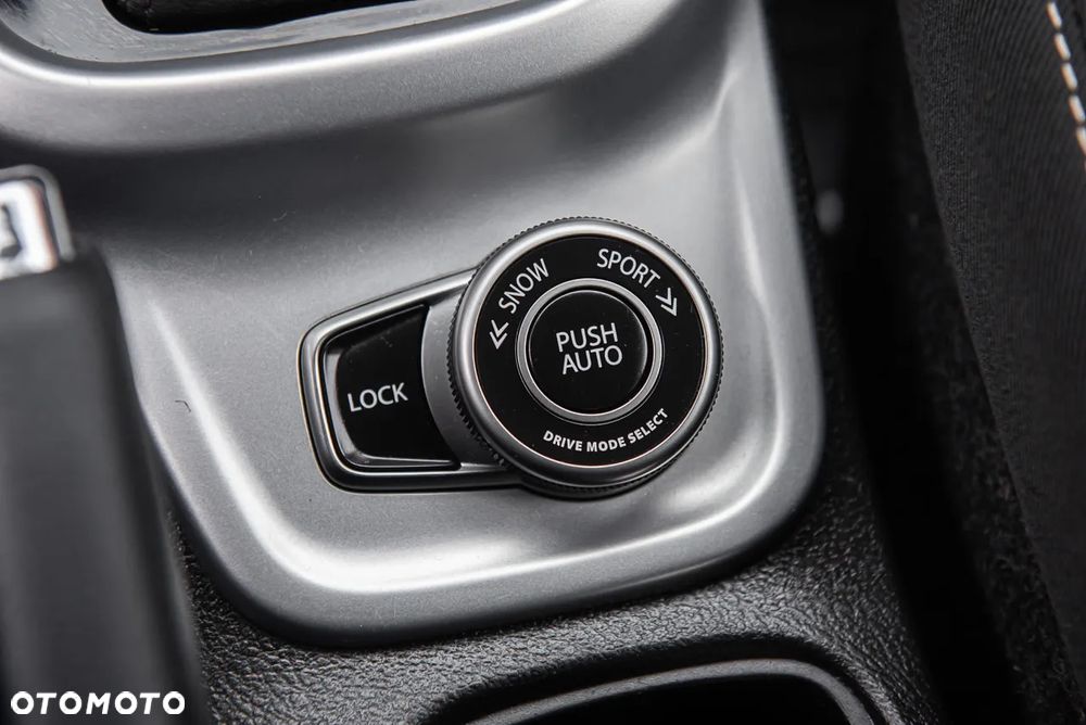 Suzuki Vitara 1.6 DDiS (4x4) Allgrip TCSS Comfort+ - 25