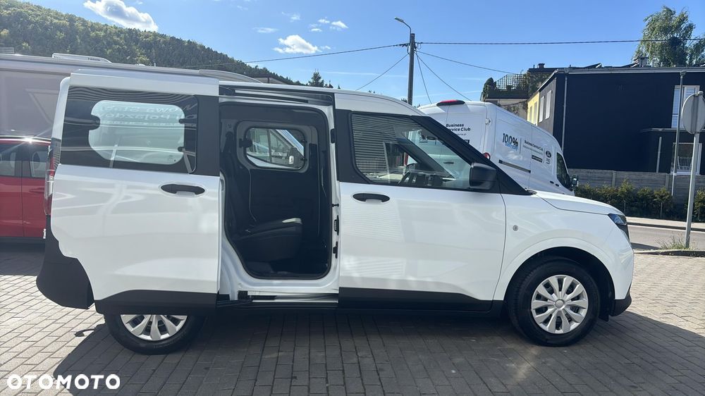 Ford Transit Courier - 7