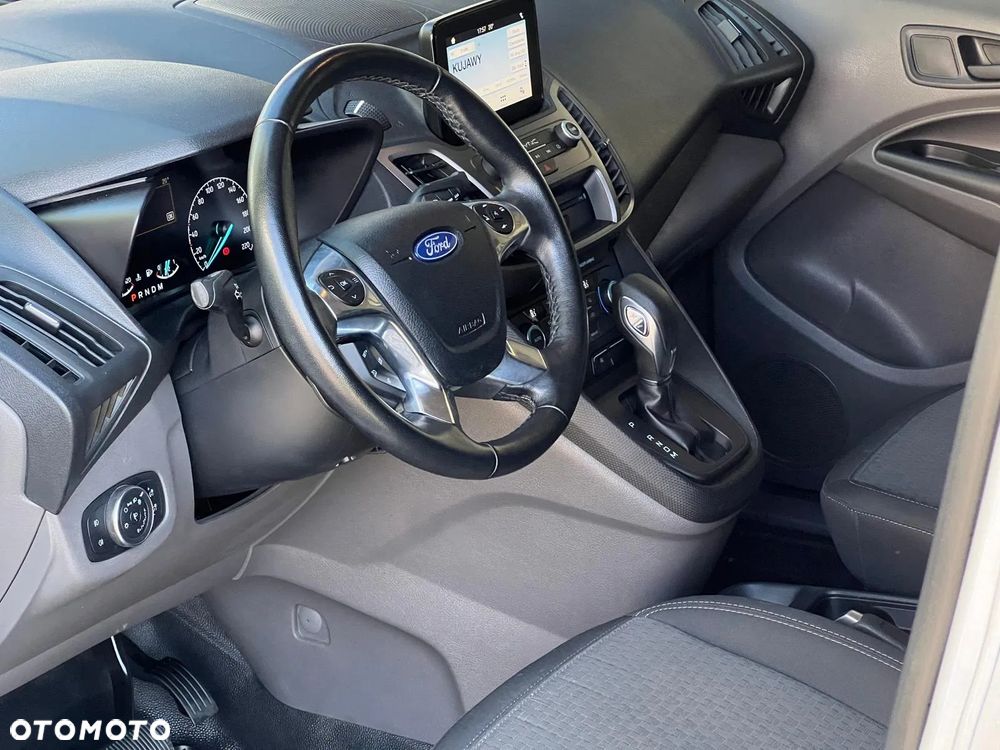 Ford Transit Connect - 17