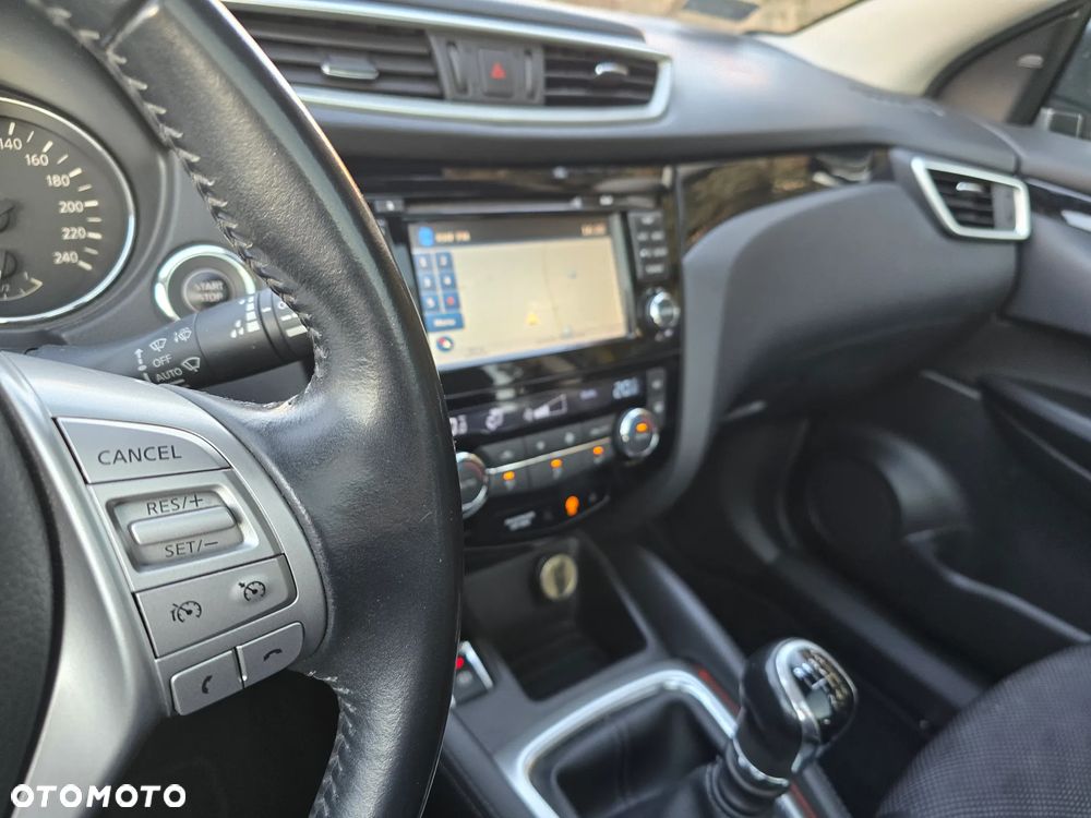 Nissan Qashqai 1.6 DIG-T Tekna - 19