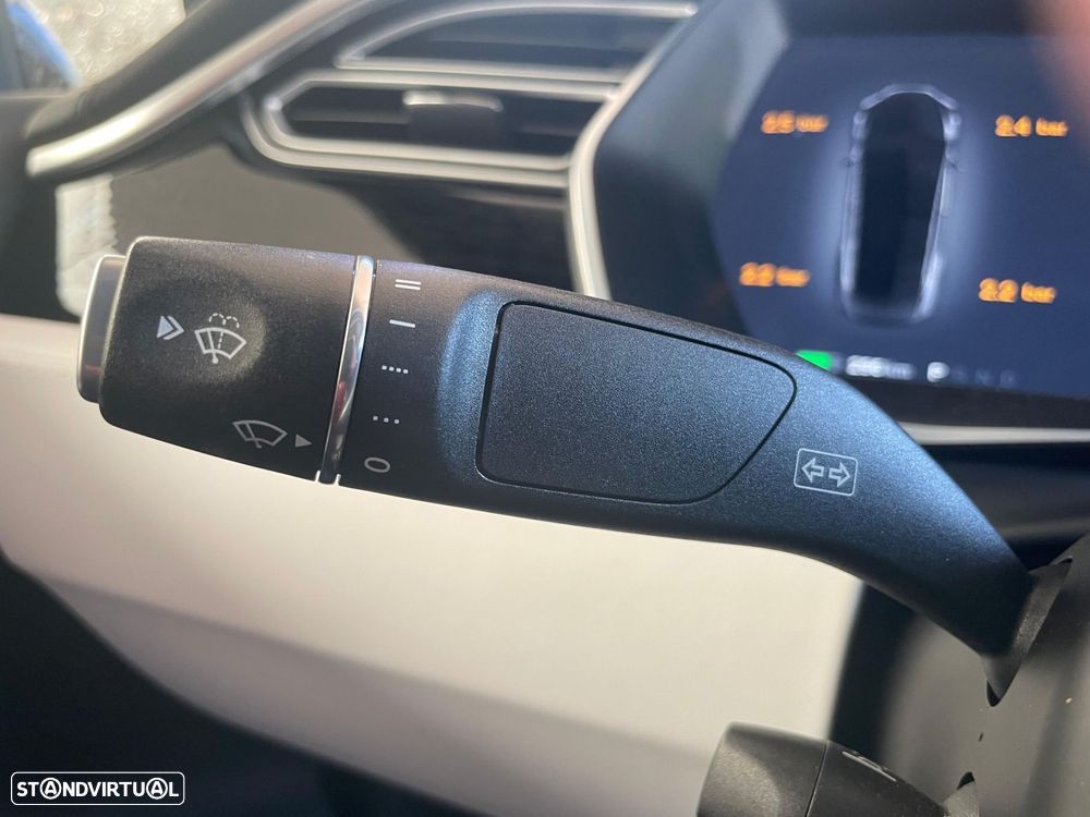 Tesla Model X 100D - 16