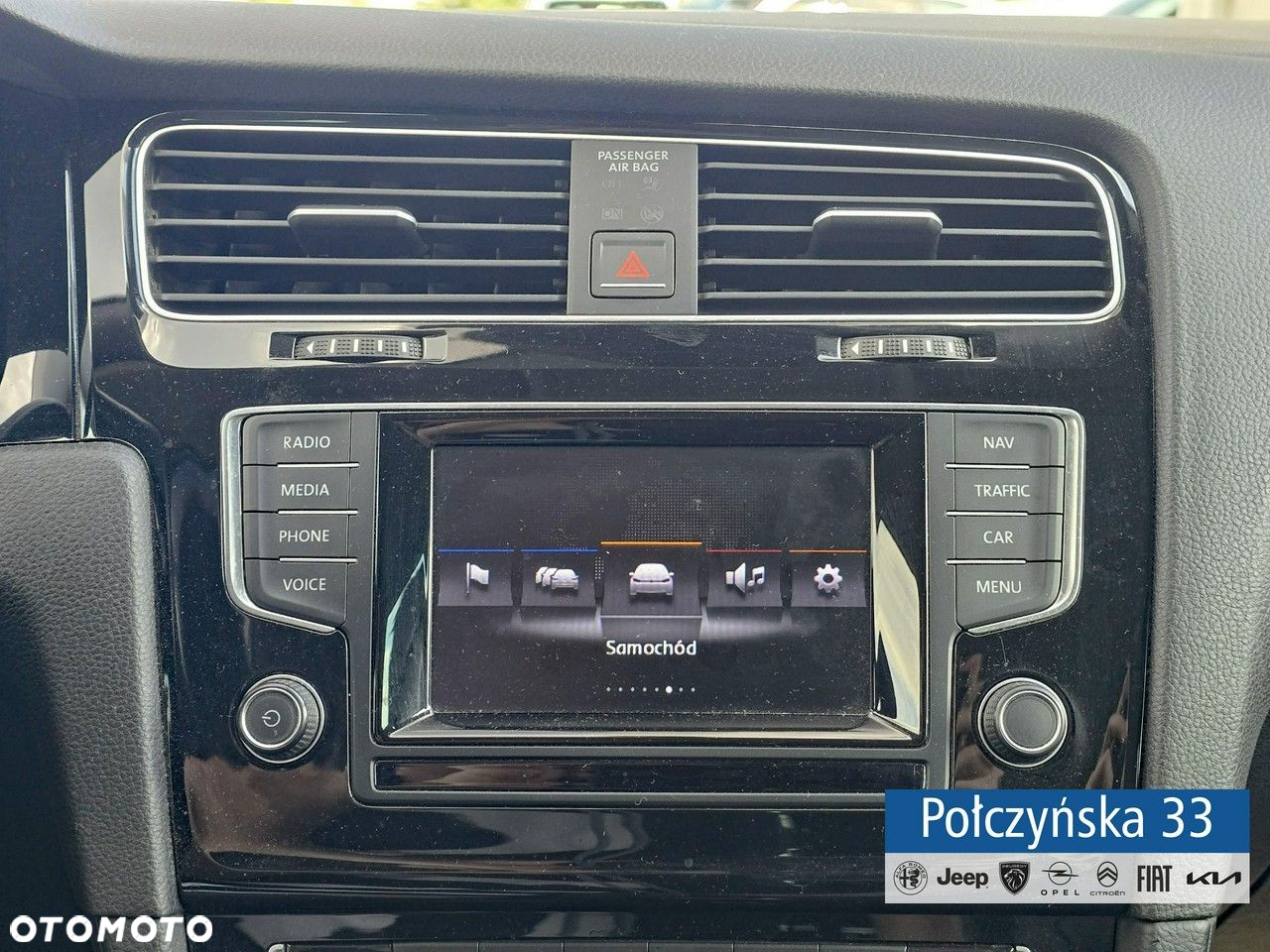Volkswagen Golf - 17