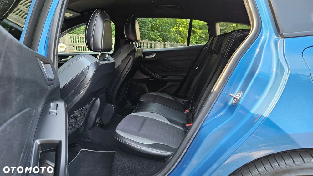 Ford Focus 2.0 EcoBlue ST - 34