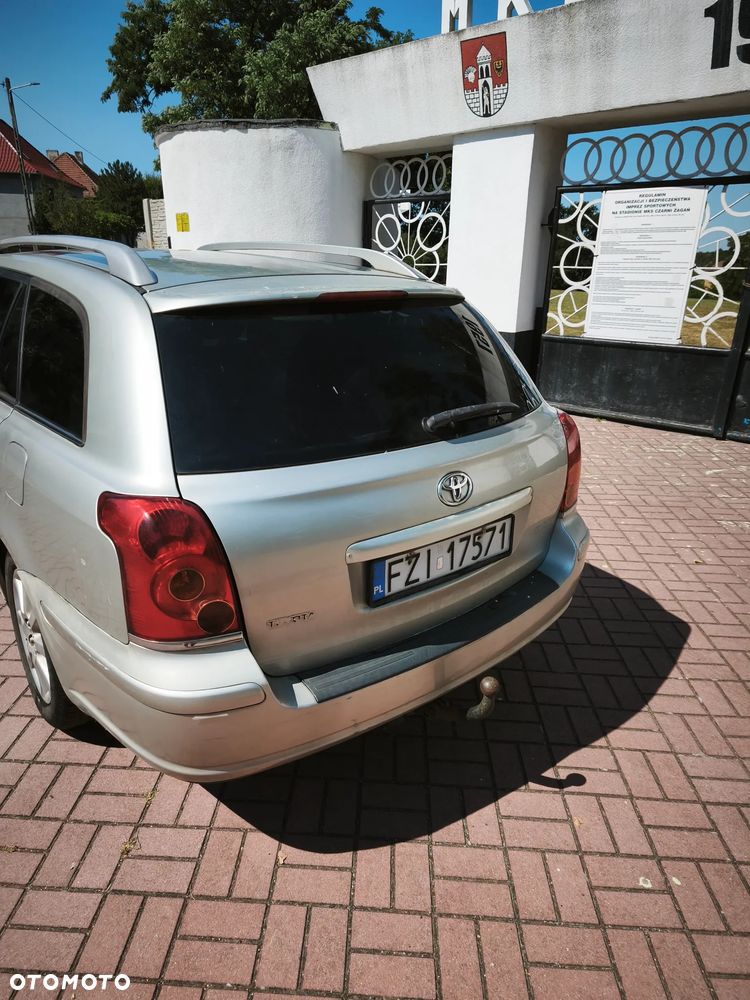 Toyota Avensis 2.0 D-4D Luna - 3