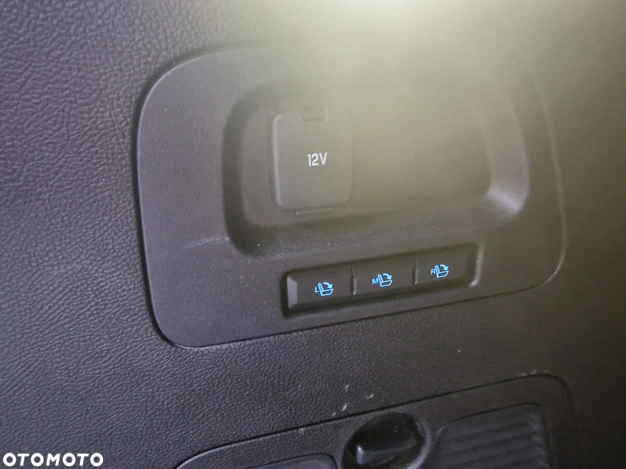 Ford S-Max 2.0 TDCi Titanium PowerShift - 37