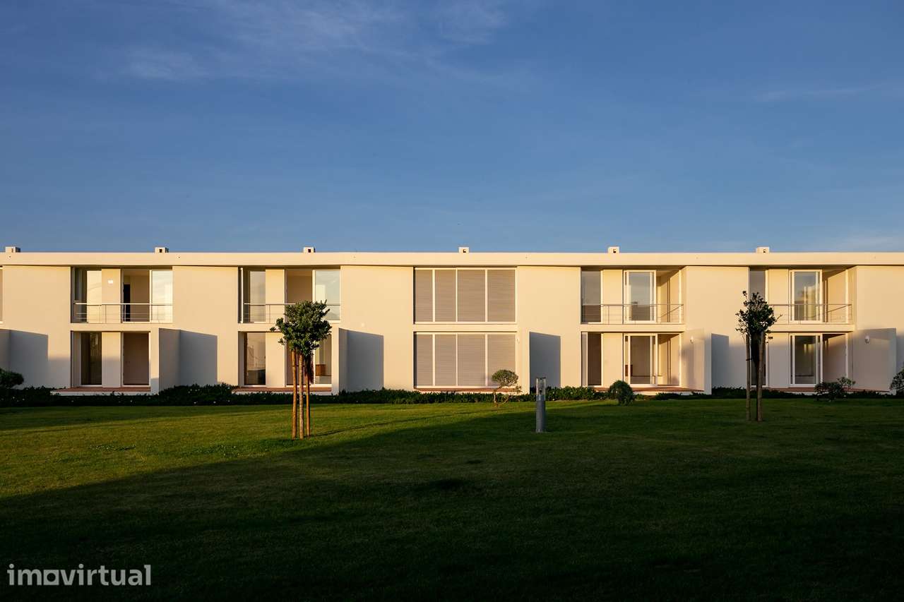 Moradia T3 vista mar, junto a praia, pronta a habitar - Grande imagem: 2/15