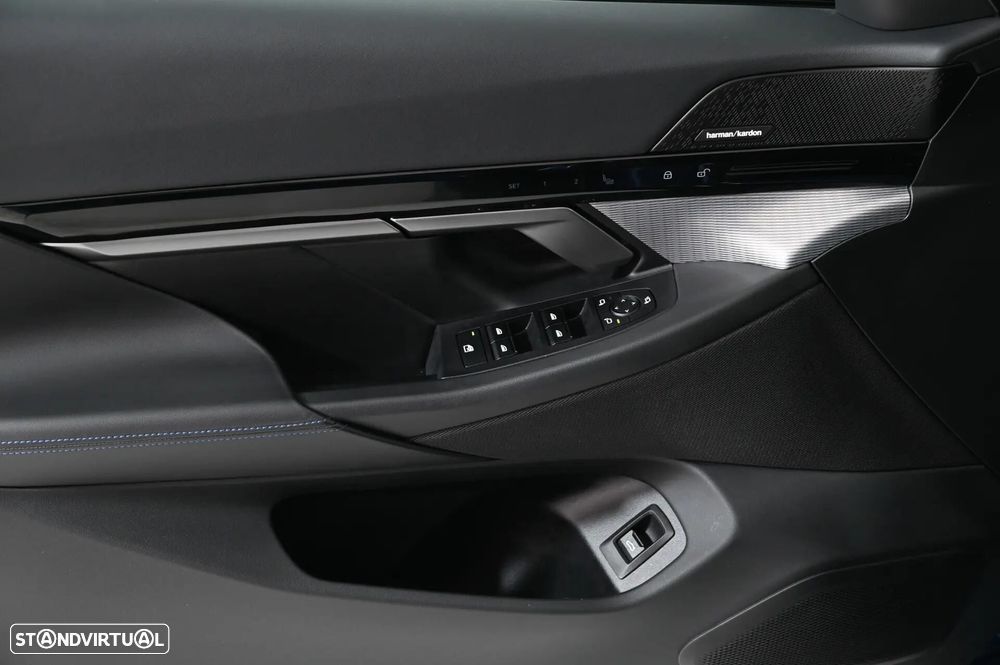 BMW 530 e Pack Desportivo M - 25