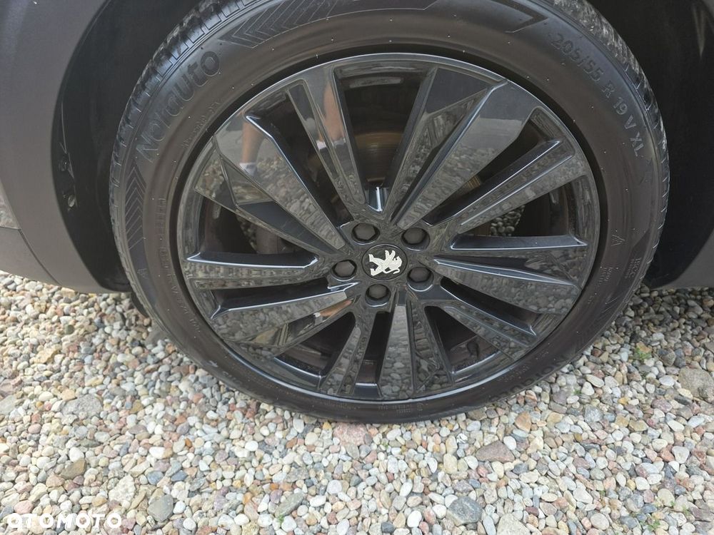 Peugeot 5008 2.0 BlueHDI GT S&S EAT8 - 22