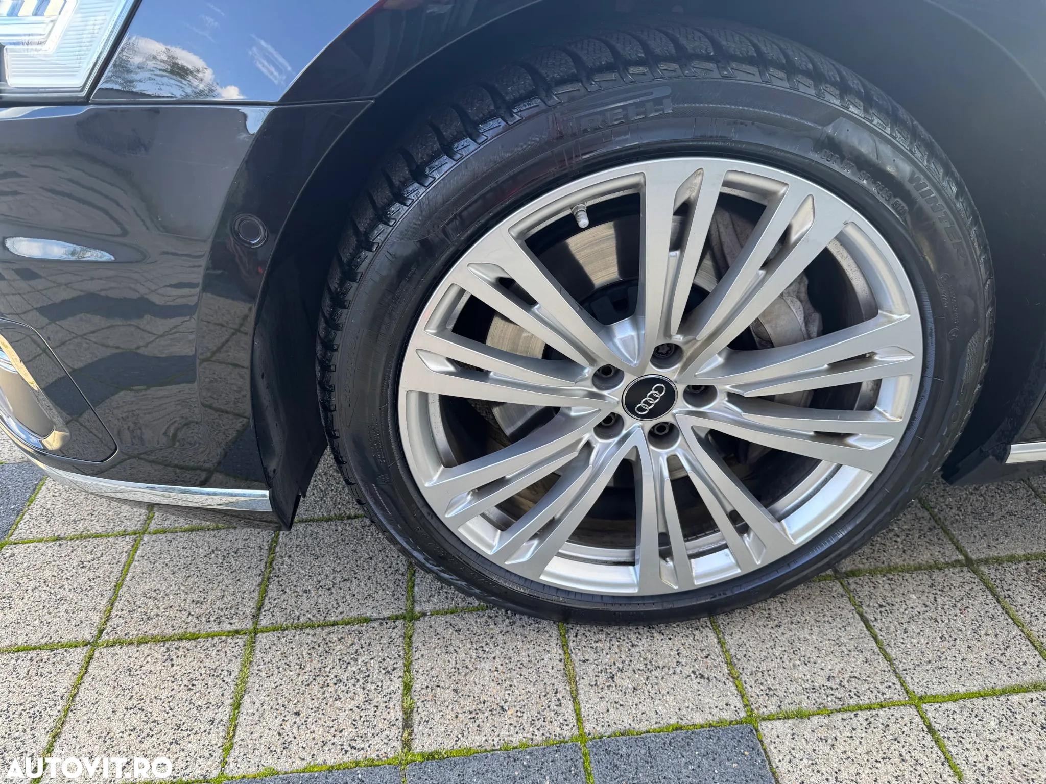 Audi A8 55 TFSI quattro Tiptronic MHEV - 24