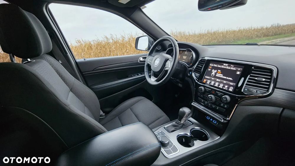 Jeep Grand Cherokee - 9