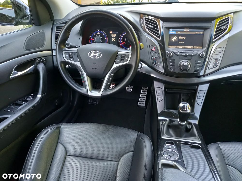 Hyundai i40 Kombi 1.7 CRDi Premium - 22