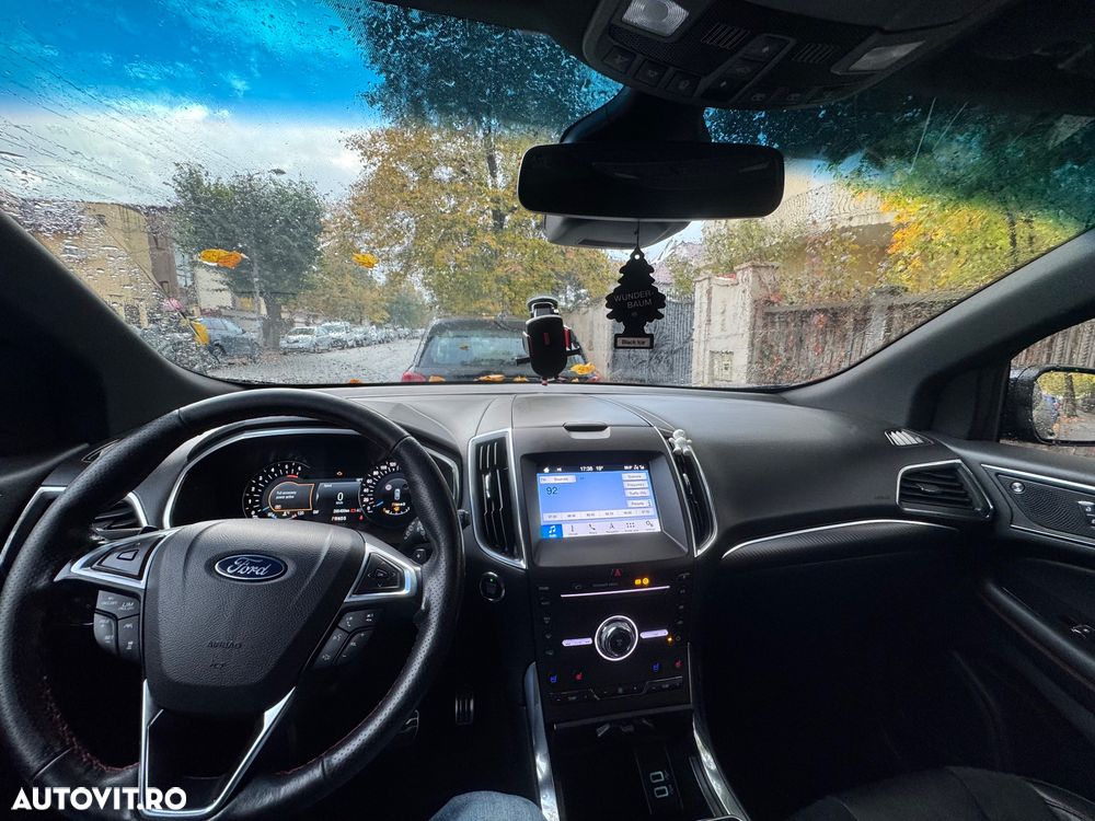 Ford Edge - 5