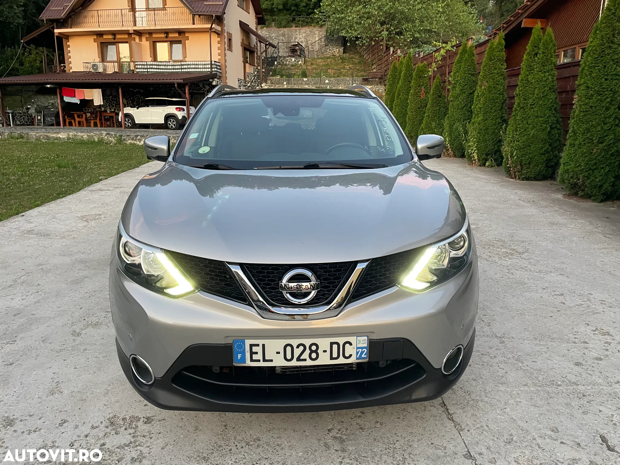 Nissan Qashqai 1.6 DCI Start/Stop X-TRONIC Tekna - 3