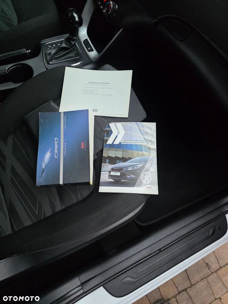 Kia Ceed 1.6 CRDi L Business Line DCT - 33