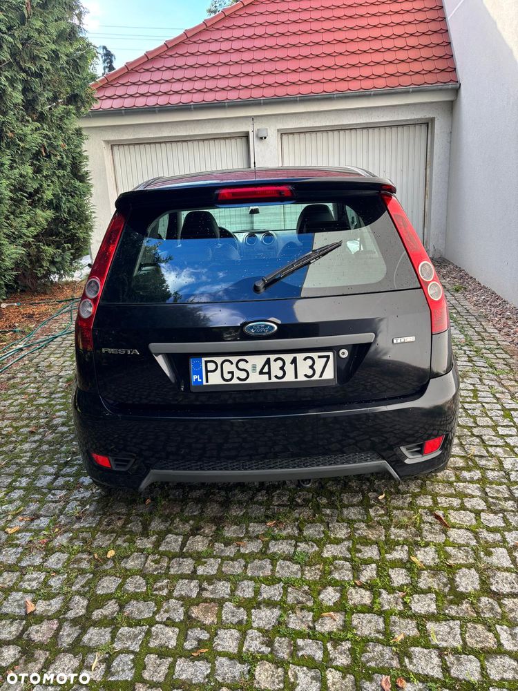 Ford Fiesta 2007 photo 4