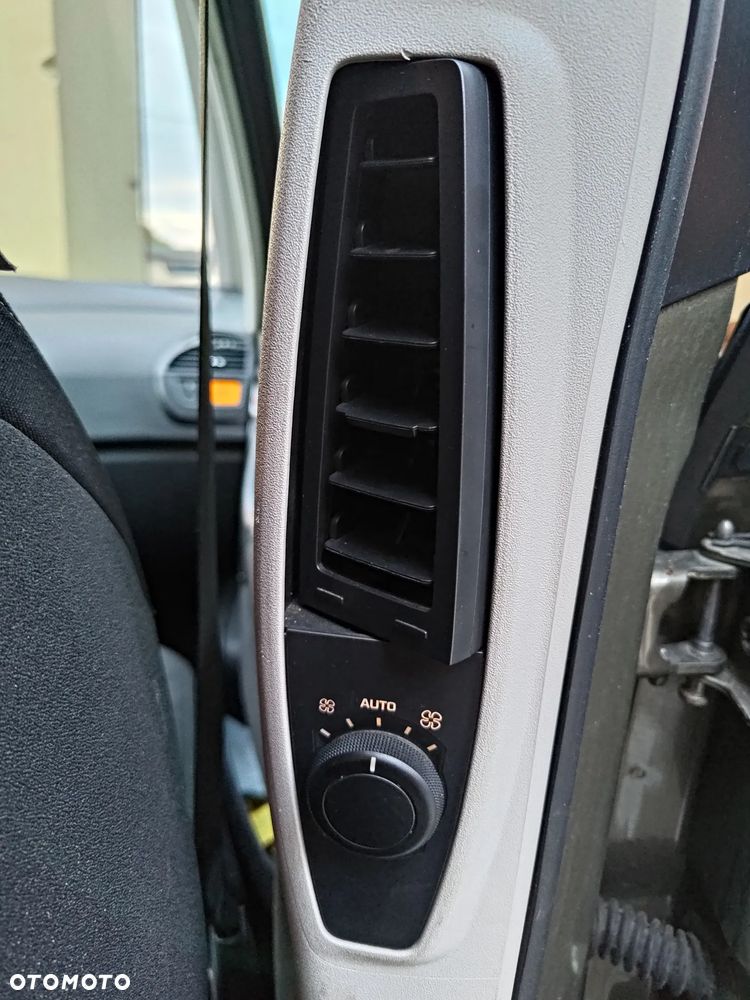 Citroën C4 Picasso 2.0i Impress MCP - 23