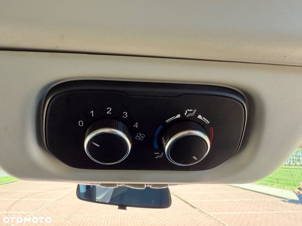 Ford Transit - 18