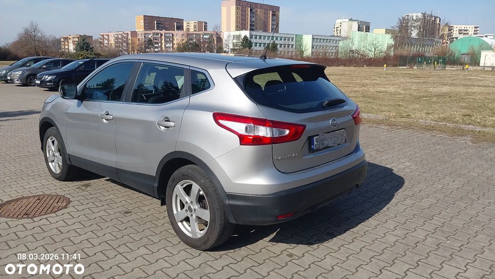 Nissan Qashqai 1.6 Visia - 4