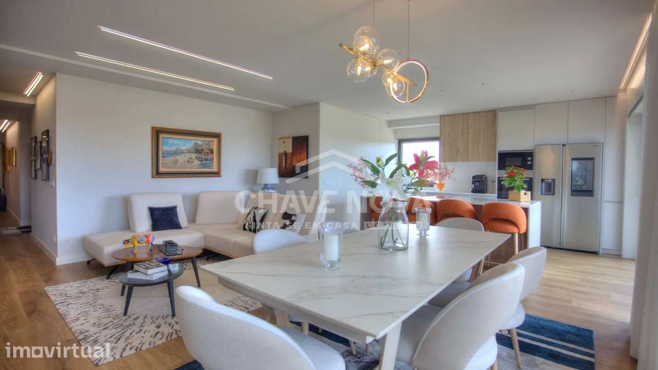 Apartamento de Luxo T3 Totalmente Mobiliado com Vista Mar - Grande imagem: 4/50