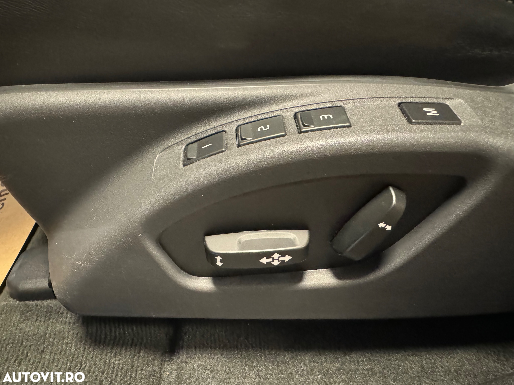 Volvo XC 60 D4 AWD Geartronic Momentum - 20