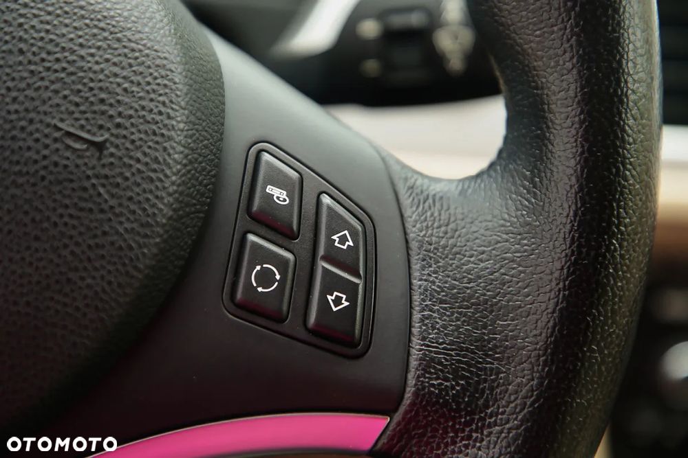 BMW Seria 3 318i - 31