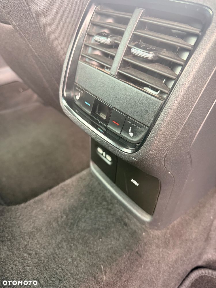 Skoda Octavia 2.0 TDI DSG Sportline - 16