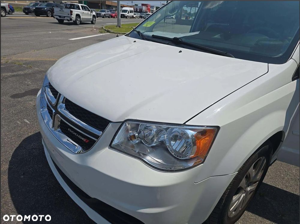 Dodge Grand Caravan 3.6 R/T - 16