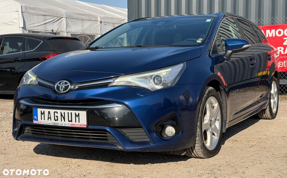 Toyota Avensis Touring Sports 2.0 D-4D Edition S+ - 1