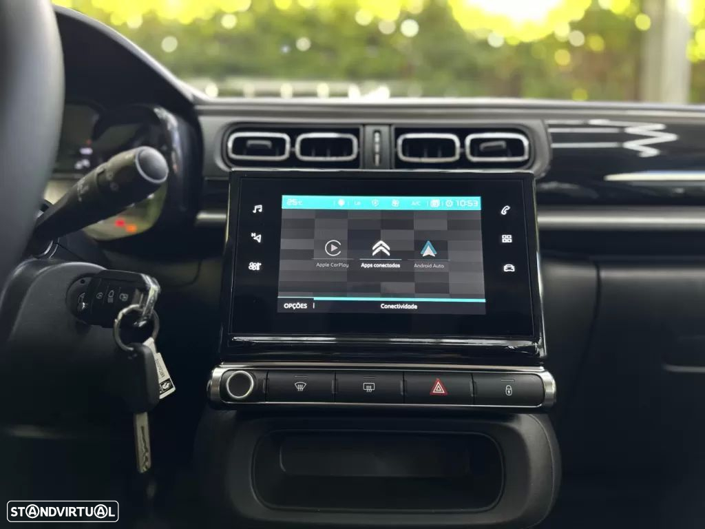 Citroën C3 1.2 PureTech Shine - 24