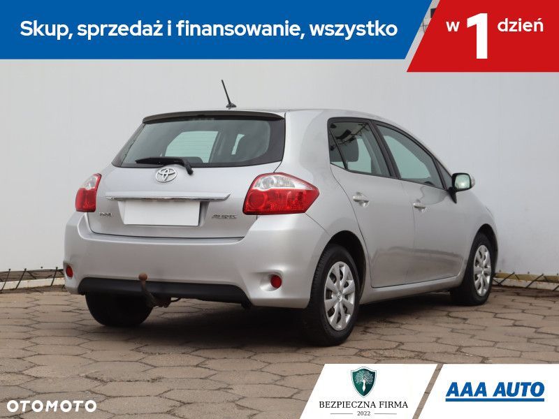 Toyota Auris - 7