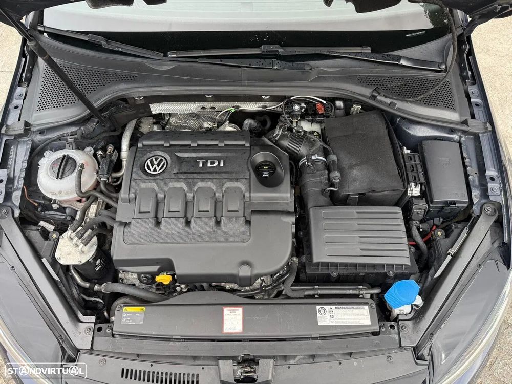 VW Golf 2.0 TDI GTD DSG - 28