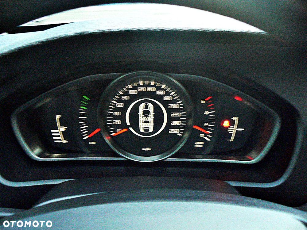 Volvo V40 CC D2 Kinetic - 28