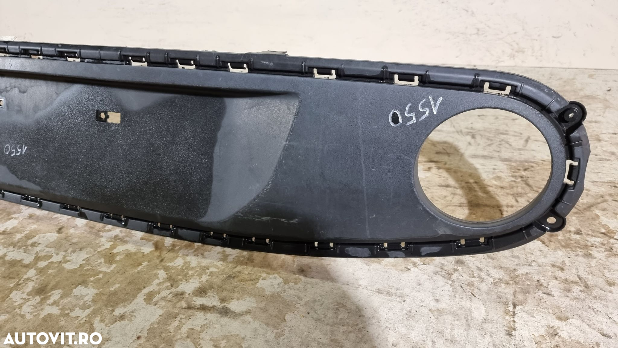 Bandou / grila bara spate, Hyundai I10, 2017, 2018, 2019, 2020, cod origine OE 86683-B9500 - 6